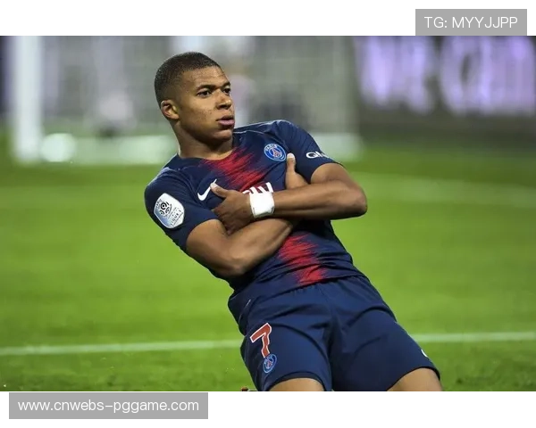 法国4-0乌克兰晋级世界杯，姆巴佩领衔锋线无敌