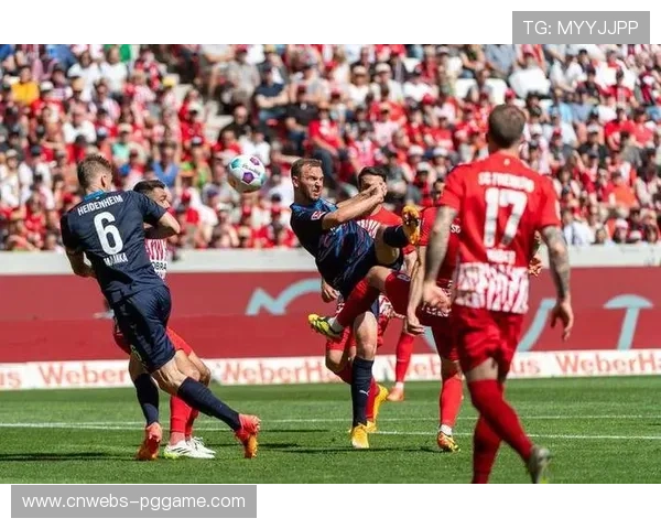 拜仁主场遭美因茨逼平，后防伤病危机持续发酵